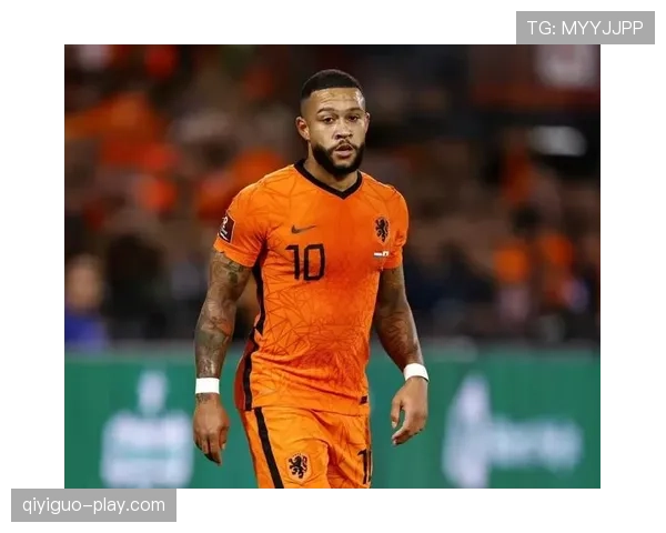 沃特金斯国家队为何难获首发？战术适配与竞争格局分析