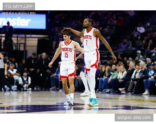 文班亚马无球牵制改变防守布局，拉开空间助马刺提升进攻效率