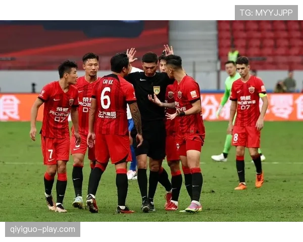 上海海港王朝是否初现：争冠表现与阵容稳定性持续显现